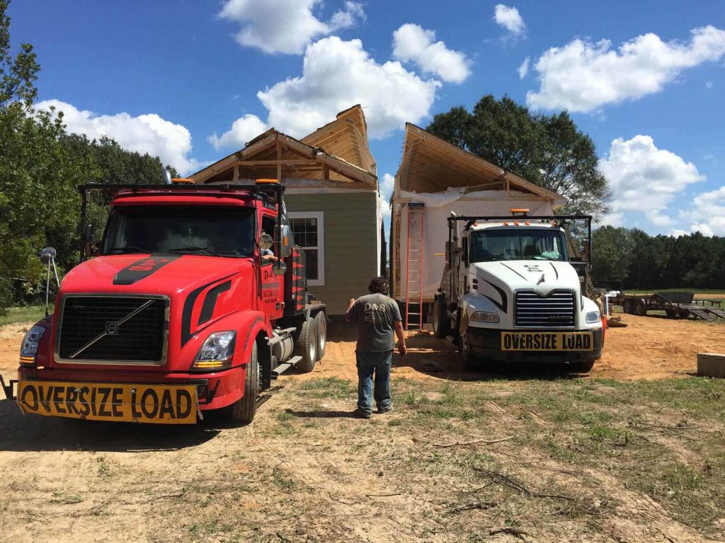 Arkansas Home Center - D & S Mobile Service - Trucks